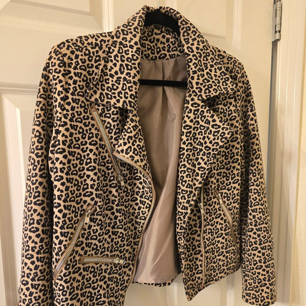Cute Leopard Print Womens Jacket Size Small - Never Worn